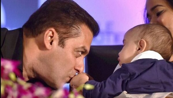 বলিউড ভাইজান সুপারস্টার সালমান খান