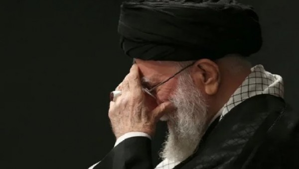 ইরানের সর্বোচ্চ নেতা আয়াতুল্লাহ আলি খামেনি নিহত