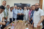 লন্ডনে এইডেড হাই স্কুলের গভর্নিং বডির চেয়ারম্যান বদরুজ্জামান সেলিমের সাথে প্রাক্তন ছাত্রদের সভা অনুষ্ঠিত